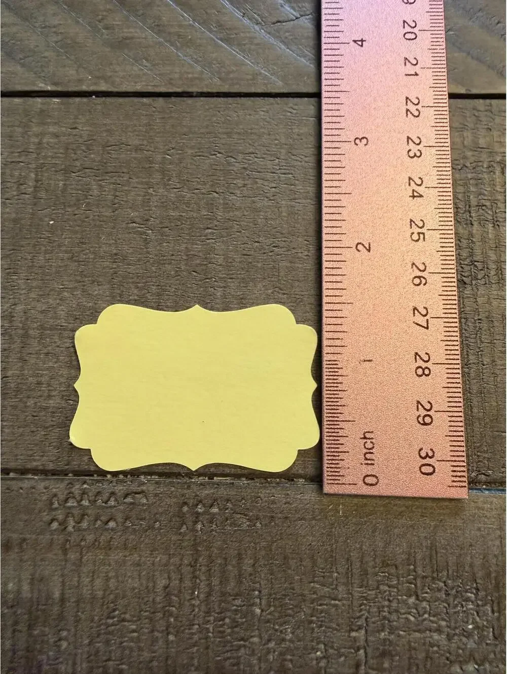 Stampin’ Up decorative label shape punch